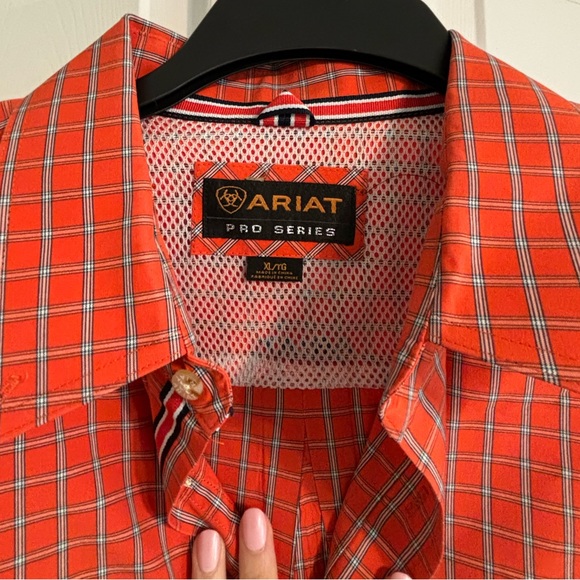 Artist Pro Series Long Sleeve Button Down - Picture 5 of 7